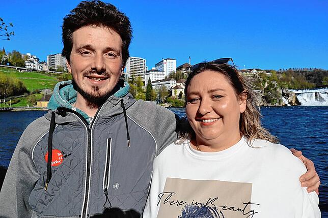 Aurel Beck und Amanda Rakic haben den Rheinfall schon oft besucht.