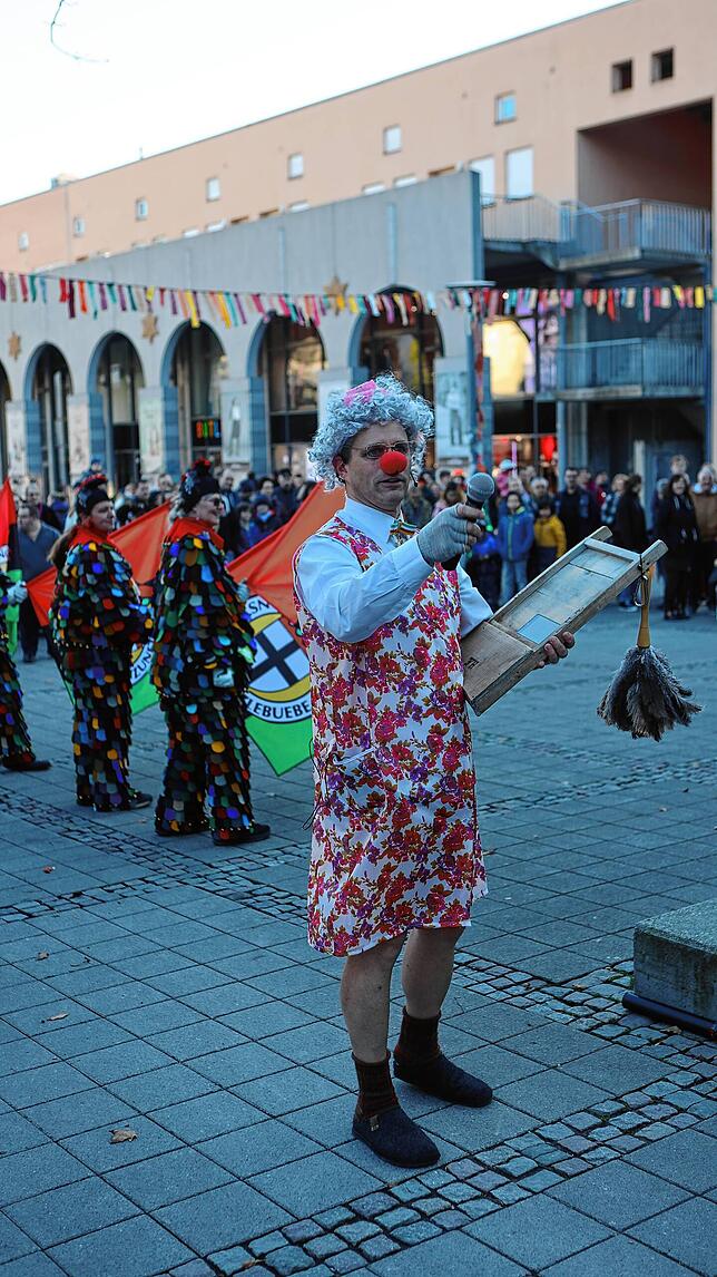 Bild 9: Konstanzer Fasnacht: Fotos von der Brunnenputzete der Blätzlebuebe