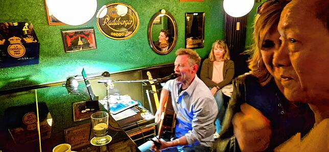 Bild 23: 7 Bands, 7 Kneipen: So ausgelassen feierte Waldshut bei der 12. Musiknacht