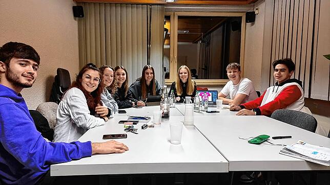 Das ist der aktuelle Jugendgemeinderat von Engen: (von links) Philipp Schloßmann, Gioia Rosa Verchio, Lydia Küchler, Emily Steiner, ...