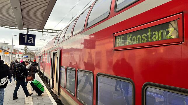 (Symbolbild) Im Konstanzer Bahnhof – hier eine Aufnahme von Februar 2024 – hat die Bundespolizei am vergangenen Wochenende einen ...