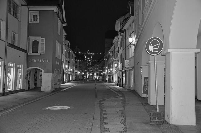 Bild 12: Geisterstunden am Bodensee: Während der Ausgangssperre in Überlingen und Meersburg unterwegs