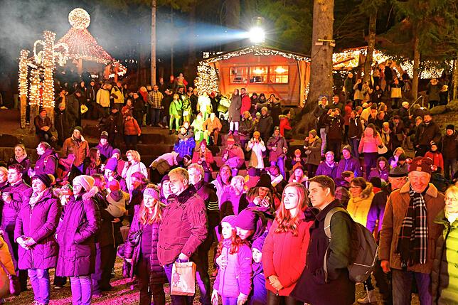 Bild 5: Von rockig bis nostalgisch &ndash; das war los auf dem Triberger Weihnachtszauber