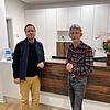 Endlich angekommen: Dr. Lutz Sinn (l.) und Dr. Trudbert Layher am Empfang ihrer neuen kardiologische Praxis in der Tullastraße ...