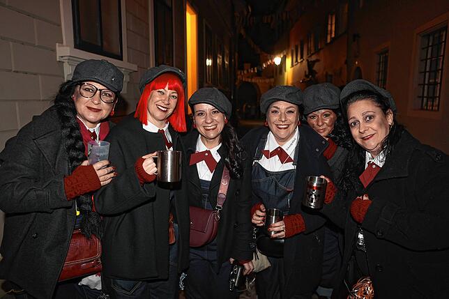 Bild 12: So glückselig wird am Rosenmontag in Konstanz weitergefeiert