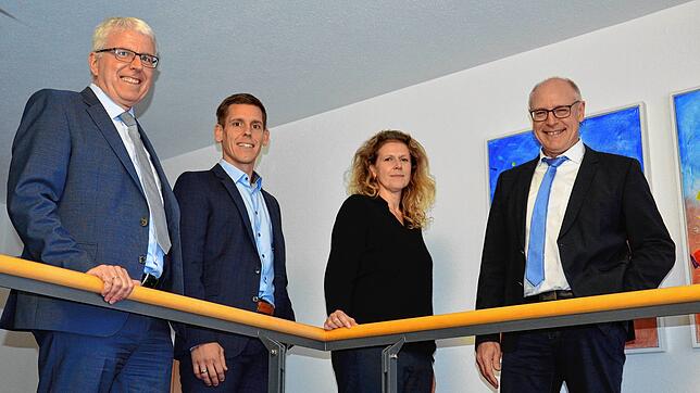 Bis Ende des Jahres sind sie noch zu dritt im Vorstand der Volksbank (von links): Werner Meichle, der dann in den Ruhestand geht, ...