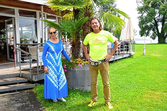 Susanne Sinner, Pächterin des Strandbades in Nußdorf und Bademeister Uwe Gericke.
