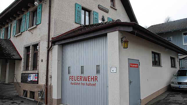 Zu klein, zu eng und zu verwinkelt ist die Feuerwehrzentrale des Ausrückeverbands West im ehemaligen Schul- und Rathaus von Waldkirch. ...