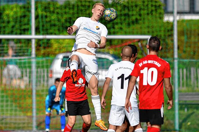 Bild 14: Fußball-Landesliga: SV 08 Laufenburg gewinnt beim SV Au-Wittnau mit 4:2 - und wir haben Bilder!