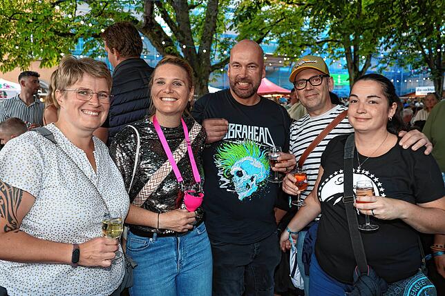 Bild 21: Mit Musik und Gaumenfreuden lockt das Konstanzer Weinfest 2025 seine Gäste