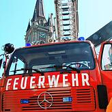 (Archivbild) In dringenden Fällen können Warnungen auch über Lautsprecher, etwa an Feuerwehrautos, an die Bevölkerung weitergegeben werden.