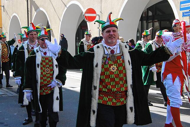 Bild 1: Endspurt der launigen Fasnacht! So war der Dienstag in der Region
