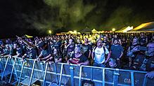 Im vergangenen Jahr feiern 500 Rock- und Metal-Fans auf dem Dinkelberg beim Nordrockschwaben-Festival. Foto: Annika Leisinger-Brandl