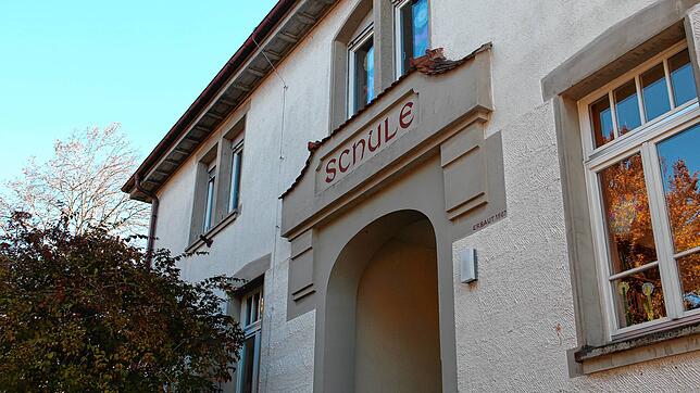 Als einzige Schule hängt die Grundschule Liggeringen noch länger am Kupferkabel, wenn es um die Internetanbindung geht. Auch ist der ...