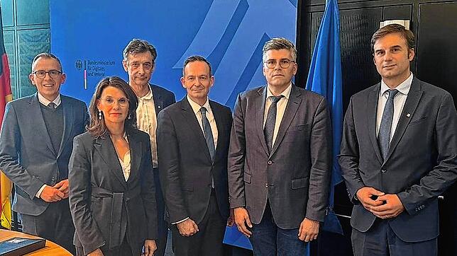 Besuch aus Südbaden beim Minister (von links): Landrat Sven Hinterseh, Schwarzwald-Baar-Kreis (CDU), Rita Schwarzelühr-Sutter, ...