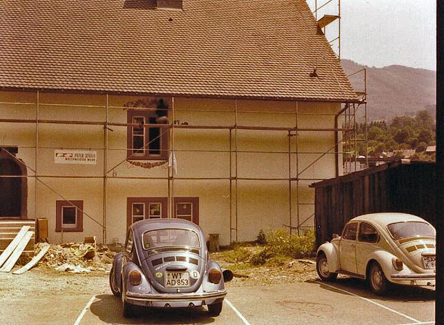 Vor dem Schloss konnte noch bis Anfang der 80er Jahre geparkt werden, erinnert sich Bauamtsmitarbeiter Erhard Schorm.
