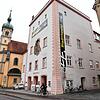 So schwere Mängel beim Brandschutz, dass sofort eine Not-Fluchttreppe für die Besucher auf dem Rang angebaut werden muss: Am Theater ...