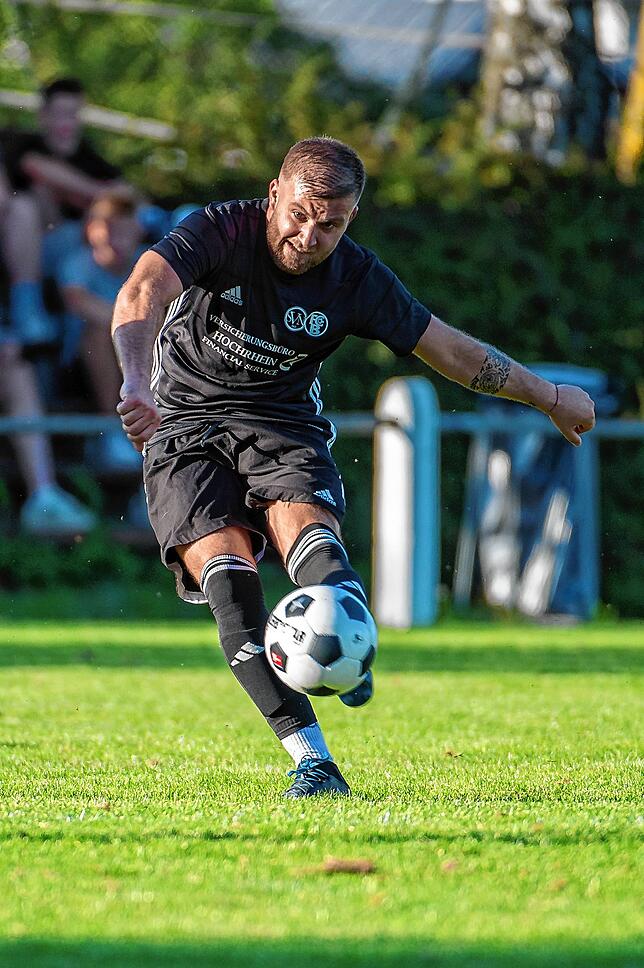 Bild 4: Spvgg. Andelsbach gewinnt mit 4:1 gegen den SC Niederhof/Binzgen &ndash; und wir haben Bilder!