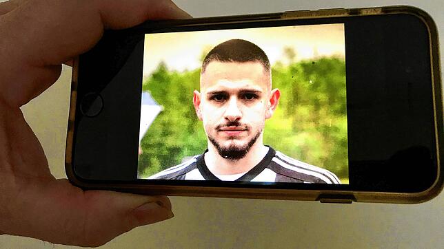 Nico Maenza, Kapitän von C.S.I. JR Laufenburg, im Whatsapp-Chat.