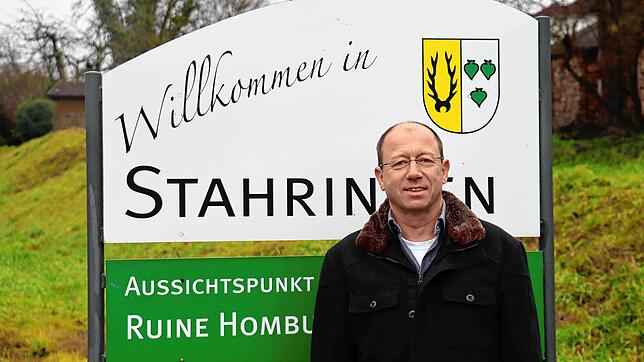 Mit der Fertigstellung des Baugebiets Unterm Freiwiesle möchte der Ortsvorsteher Jürgen Aichelmann auch mit den Neubürgern im engen ...