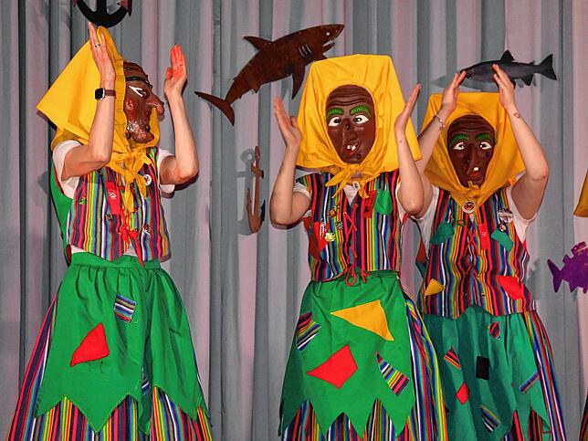 Bild 14: Hilzinger Narrenverein Pfiffikus bot Bühnenfasnacht vom Feinsten