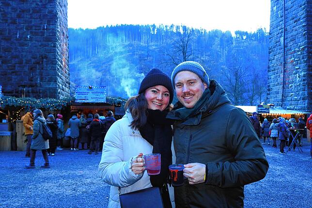 Tausende Besucher kamen zum Weihnachtsmarkt in die Ravennaschlucht um das einmalige Feeling zu erleben
