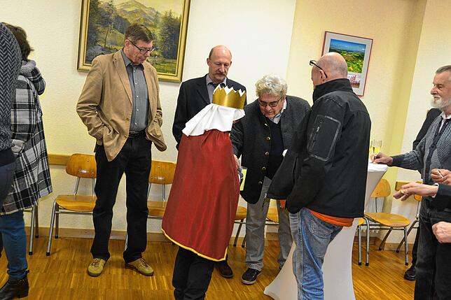 Die Sendenbereitschaft war groß, schnell füllte sich die Sammelbüchse der Sternsinger rasch.
