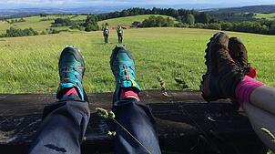 Raus in die Natur: Zahlreiche Vereine veranstalten am 1. Mai Hocks, die sich gut als Etappenziele auf Wanderungen eignen. Diese Aufnahme ...