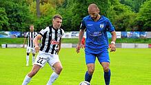 Für den FC 08 Villingen um Leon Albrecht (links) war die Niederlage gegen den SGV Freiberg (Iosif Maroudis) ohne sportliche Bedeutung. ...