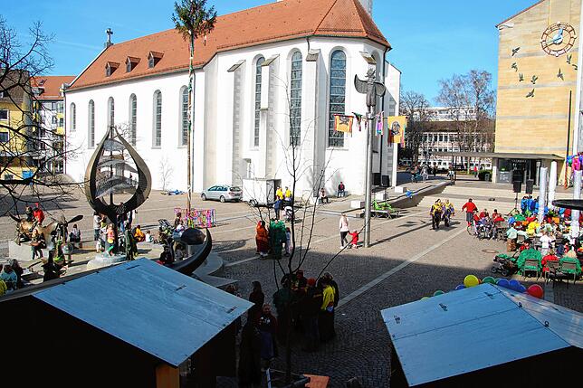 Bild 1: So lief der Rathaussturm in Friedrichshafen (2)