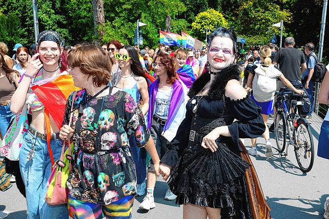 Bild 42: Der CSD Konstanz feiert 20. Geburtstag mit einer Pride-Parade durch die Stadt