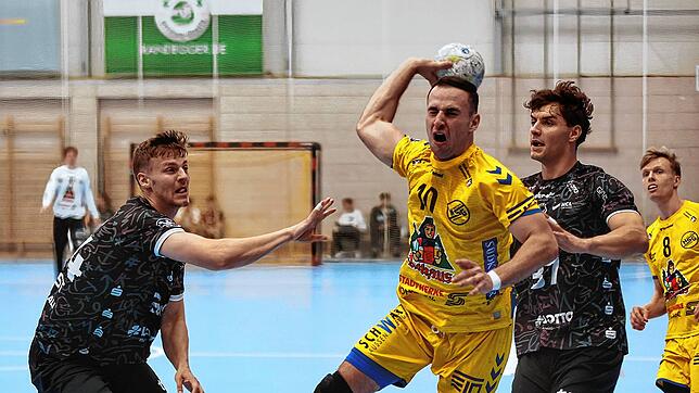 Die HSG Konstanz (am Ball Christos Erifopoulos) hat am Sonntag mit dem TuS Ferrndorf einen weiteren Zweitliga-Neuling zu Gast.