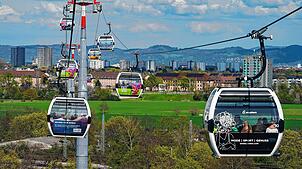 Die Seilbahn zur Bundesgartenschau in Mannheim. Auch in Heilbronn soll eine Seilbahn gebaut werden – das Land Baden-Württemberg sagt nun ...