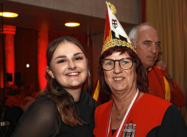 Bild 17: Die Narrengesellschaft Niederburg feiert ihren Fasnachtsauftakt