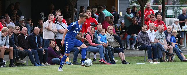Bild 35: SC Freiburg U17 mit Luis Weber und Marek Bleise besiegen den FC Winterthur U18 mit 5:1 &ndash; und wir haben die Bilder!