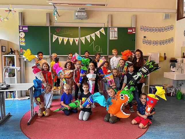 Die Klasse 1 A der Sommertalschule Meersburg mit ihrer Klassenlehrerin Heike Jäger.