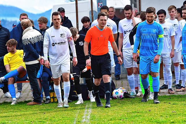 Bild 2: SV Buch siegt 3:1 gegen den FC Schönau &ndash; und wir haben Bilder!
