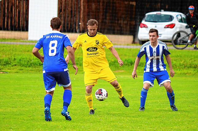 Bild 22: SV Karsau verteidigt die Tabellenspitze durch ein 2:0 beim SV Schwörstadt &ndash; und wir haben Bilder!