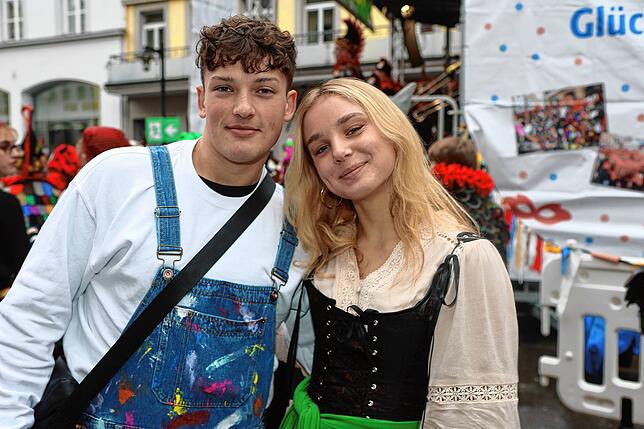 Bild 23: Fasnacht 2025 in Konstanz: Diese Bilder zeigen das bunte Narrentreiben auf der Marktstätte!