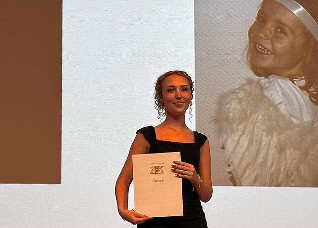 Bild 12: Große Feier: Der Abiball des sozialwissenschaftlichen Gymnasiums Bad Säckingen