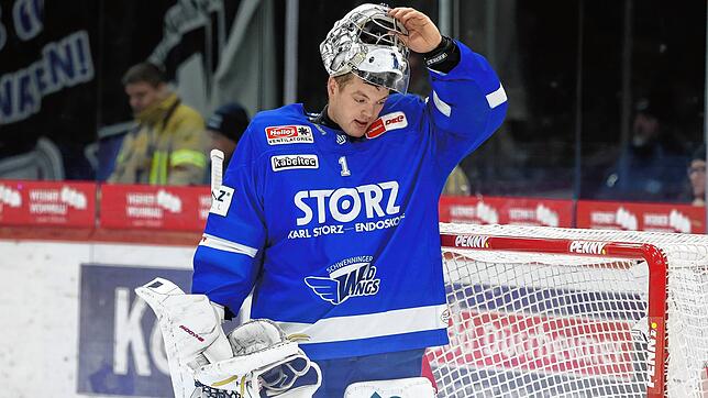 Michael Bitzer zeigte beim Heimsieg der Schwenninger gegen München eine herausragende Leistung und blieb erstmals in seiner ...