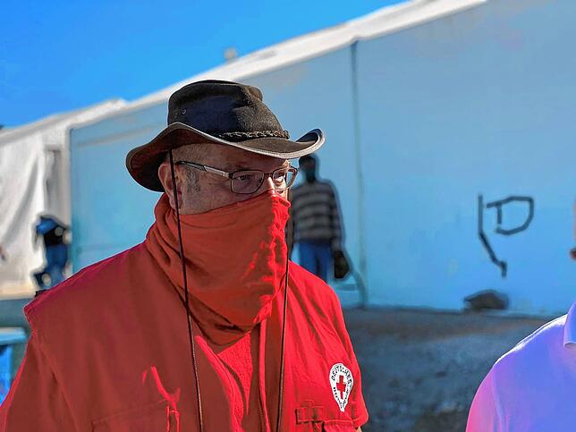 Sich und andere schützen: Masken tragen war auch im Flüchtlingslager obligatorisch.