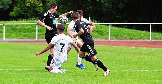 Bild 18: SV 08 Laufenburg gewinnt nach turbulentem Start mit 5:0 gegen den VfR Hausen &ndash; und wir haben Bilder!