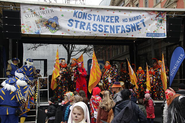 Bild 8: Die schönsten Bilder und Videos von der SÜDKURIER-Fasnacht auf der Marktstätte! Ho Narro!
