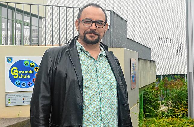 Realschulleiter Sascha Ziegelbauer will keine aufputschen Getränke in den Händen seiner Schüler sehen. Dennoch werden sie vereinzelt auf ...