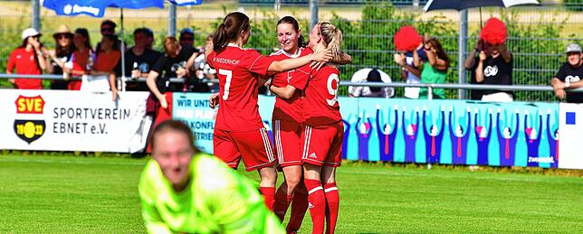 Bild 32: SV Niederhof steigt nach 3:2-Sieg bei der SG Ebnet in die Verbandsliga auf &ndash; und wir haben Bilder!