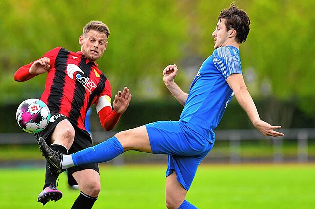 Bild 3: SV Weil gewinnt Derby gegen den FSV Rheinfelden mit 2:1 &ndash; und wir haben Bilder!