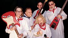 Die Narrenband Mülleris Rock besteht aus (von links): Karin Häßler an Gitarre und Trompete, Drummer Stefan Geib, Sängerin Heike Wagner, ...