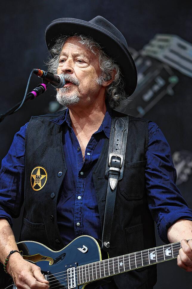 Bild 29: Einzigartige Stimmung beim BAP-Konzert auf dem Hohentwielfestival in Singen: Die besten Fotos gibt es hier