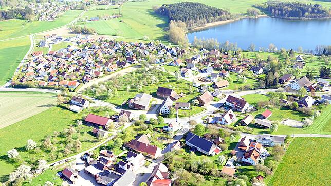 Die Ortsmitte von Ruschweiler, das so genannte &bdquo;Reichle-Areal&ldquo;, soll entwickelt werden. Jetzt wendet sich die ...